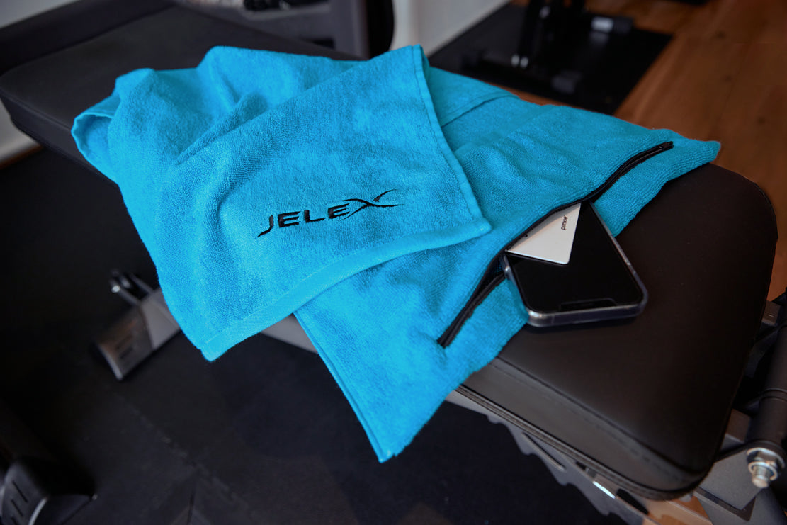 JELEX "100FIT" Fitness Handtuch mit Zip-Tasche türkis